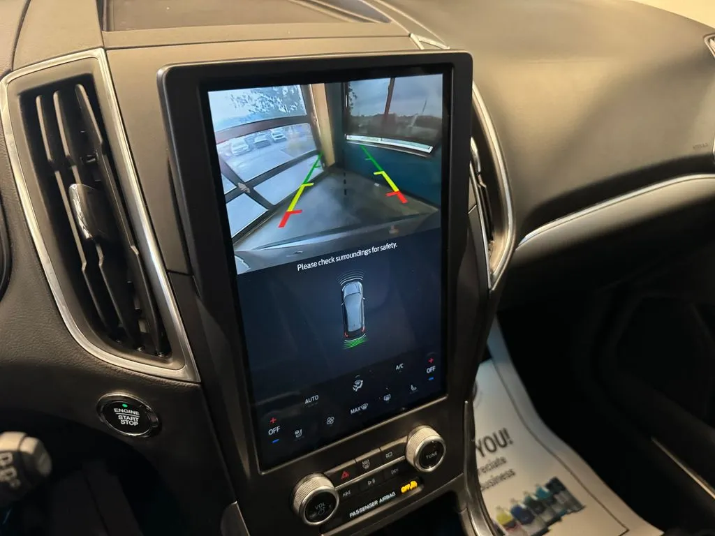 Ford Edge photo 14