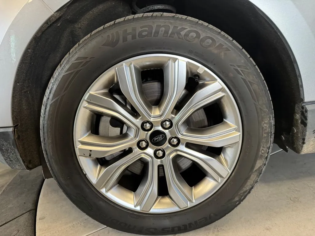 Ford Edge photo 24