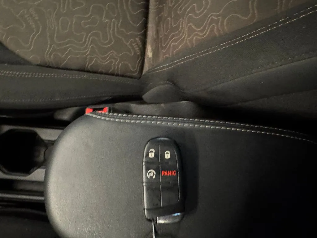 Jeep Renegade photo 17