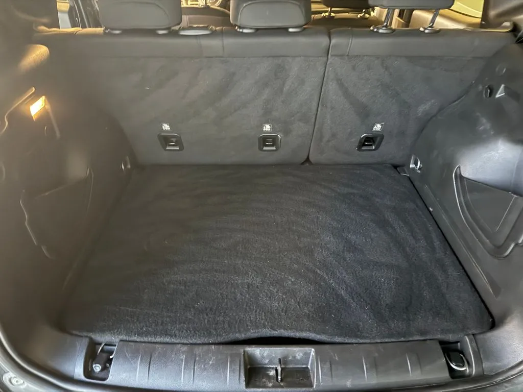 Jeep Renegade photo 22