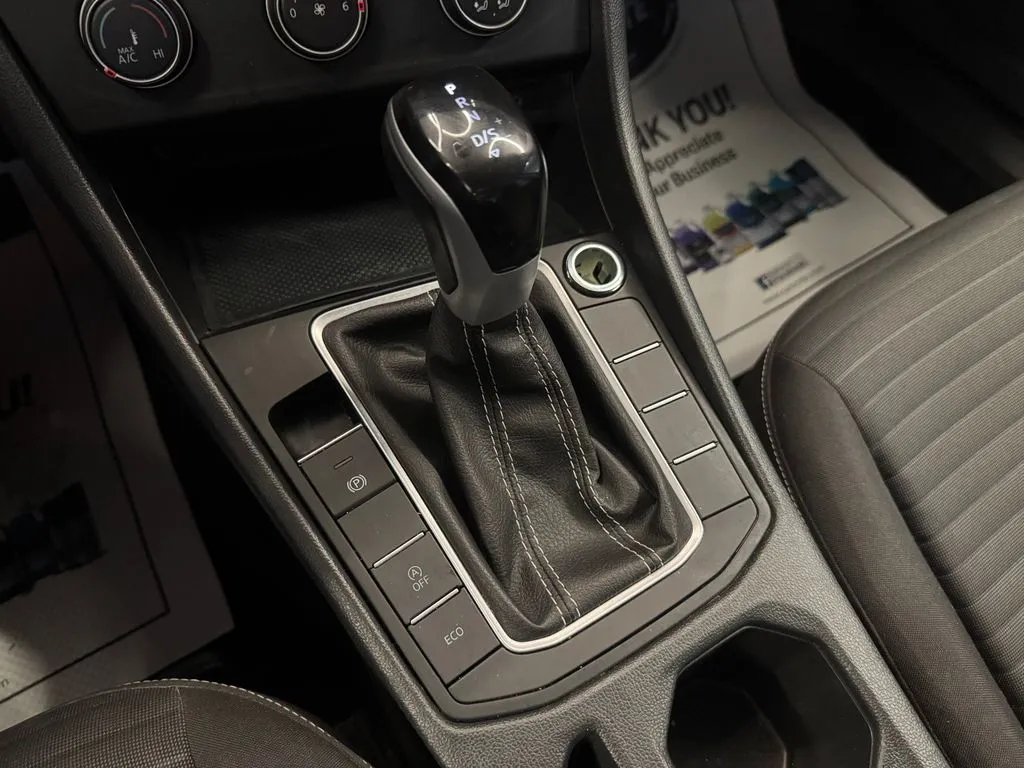 Volkswagen Jetta photo 17