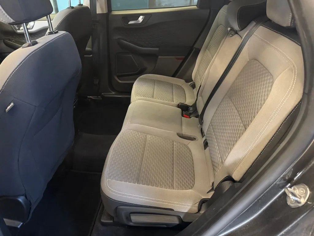 Ford Escape photo 22