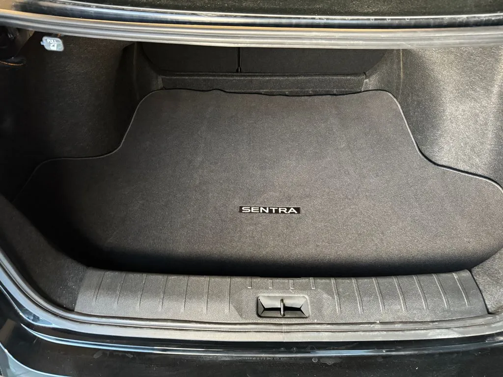 Nissan Sentra photo 23