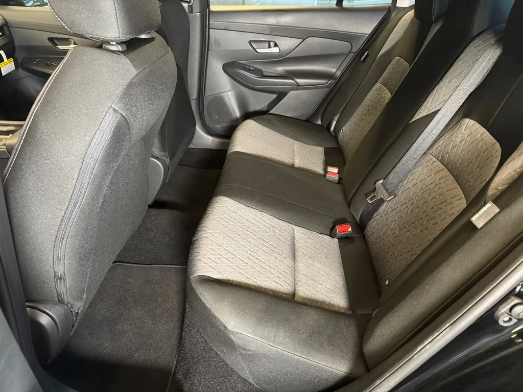 Nissan Sentra photo 22