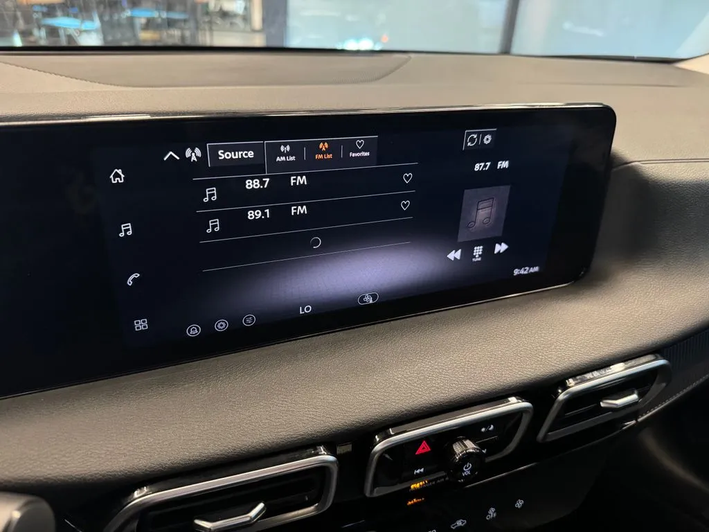 Nissan Sentra photo 14