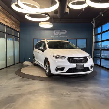 White 2023 Chrysler Pacifica Limited for sale in Kaysville, UT