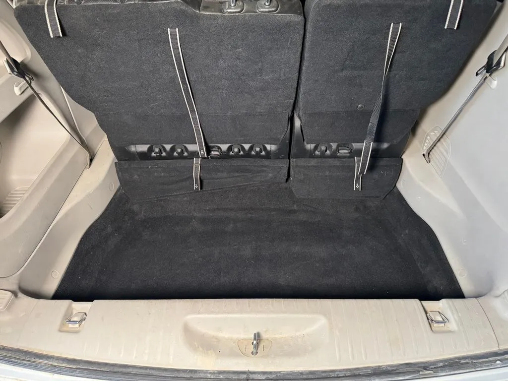 Chrysler Pacifica photo 23
