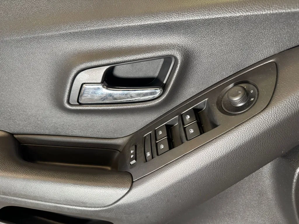 Chevrolet Trax photo 18