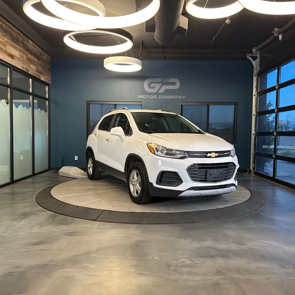 White 2018 Chevrolet Trax LT for sale in Kaysville, UT