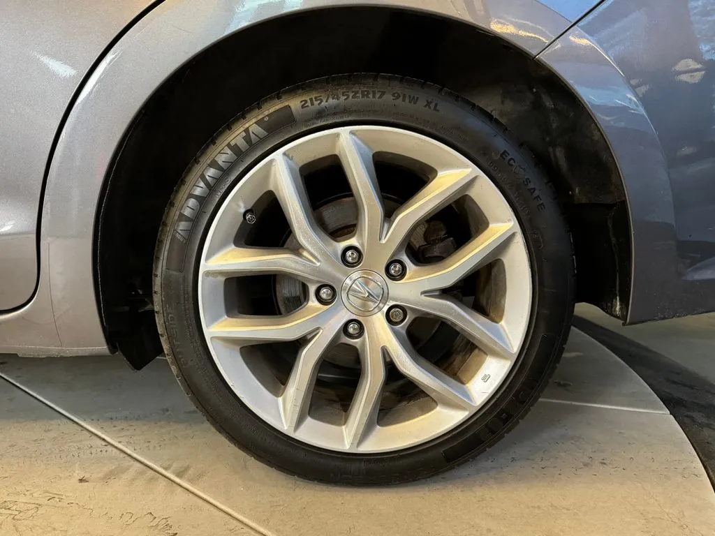 Acura ILX photo 24