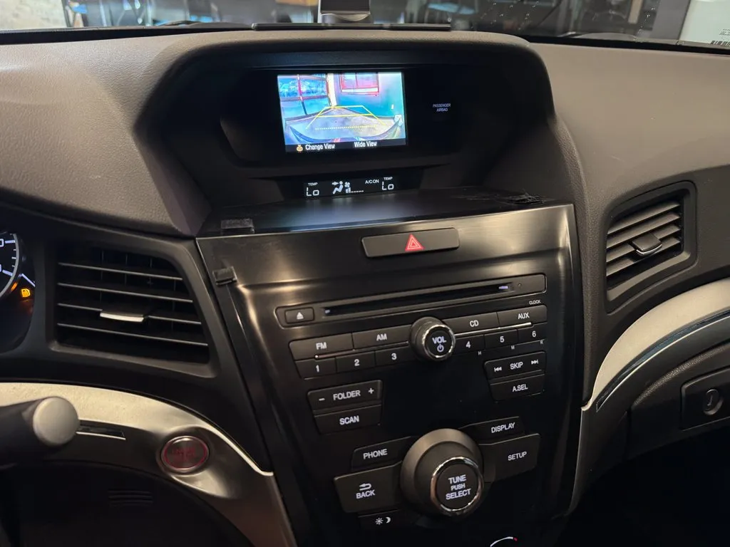 Acura ILX photo 12