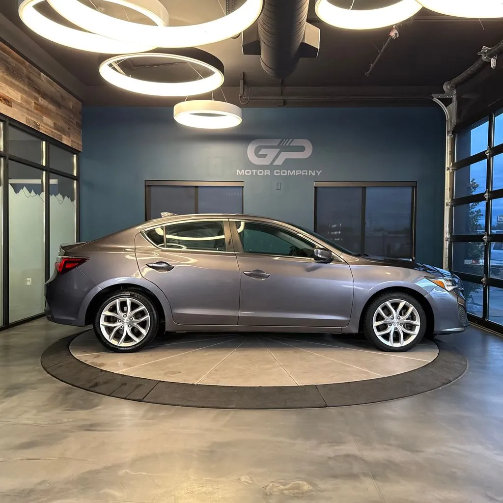 Acura ILX photo 2