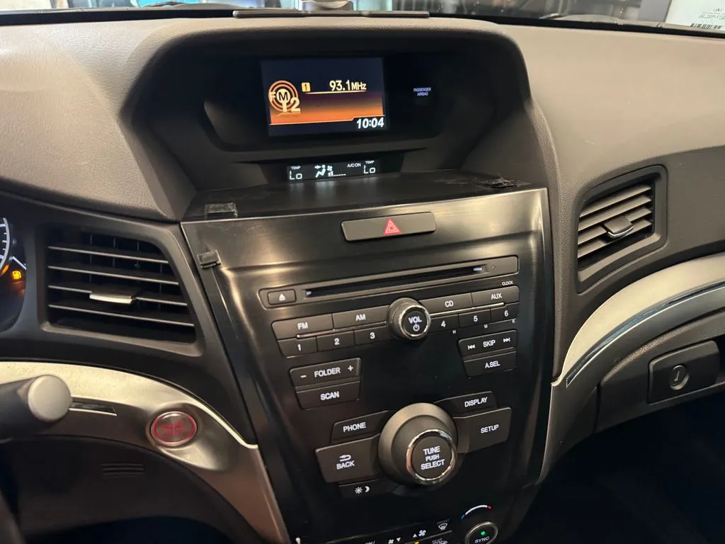Acura ILX photo 11