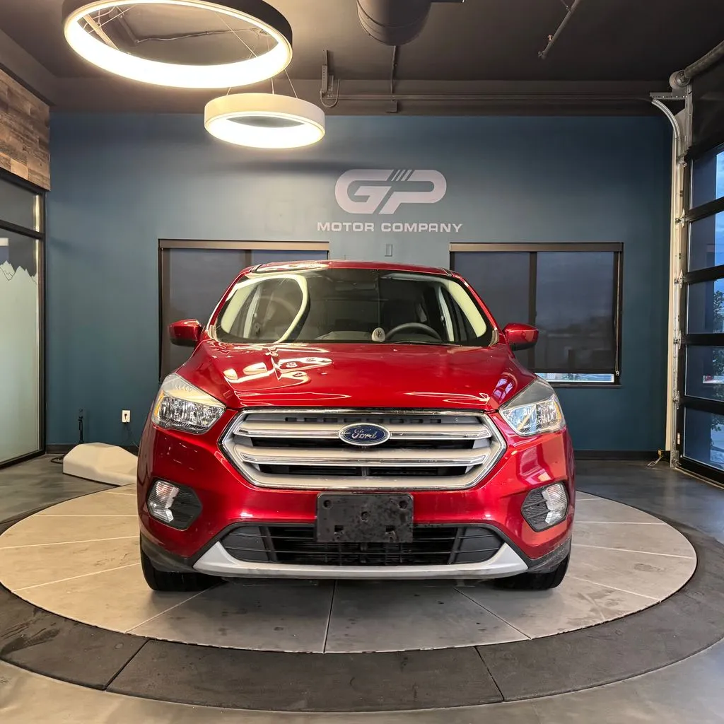 Ford Escape photo 7