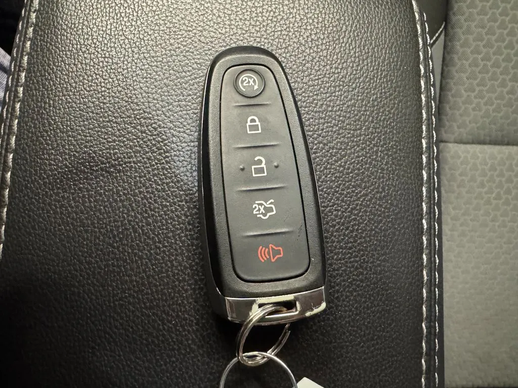 Ford Escape photo 15