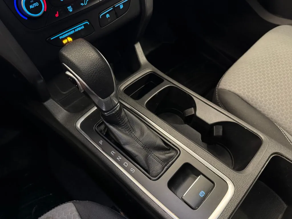 Ford Escape photo 14