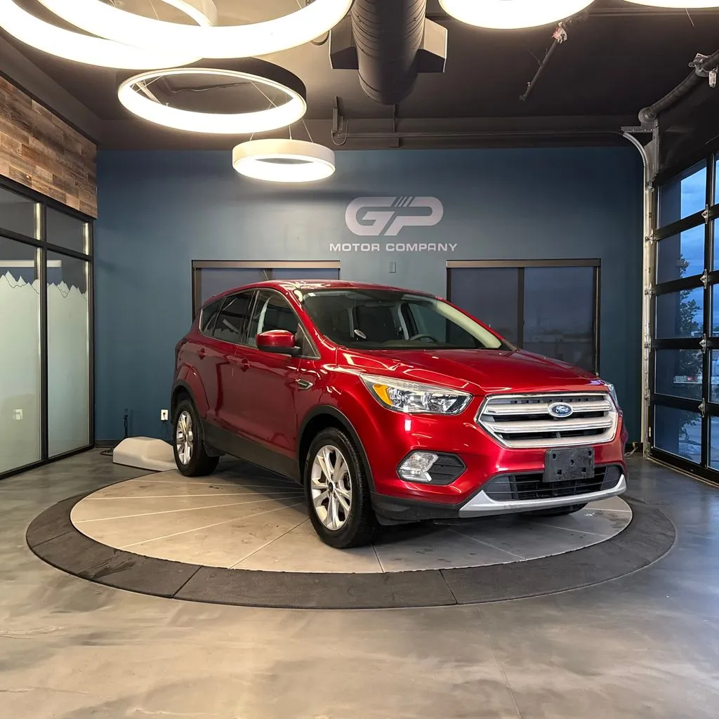 Red 2019 Ford Escape SE for sale in Kaysville, UT