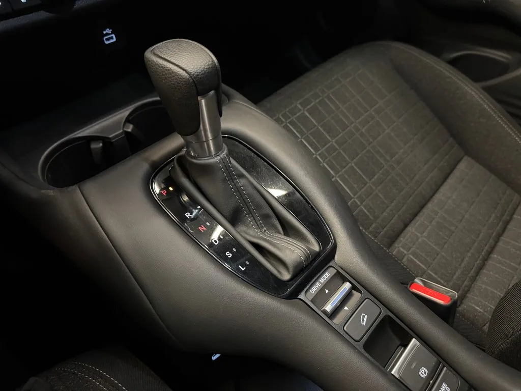 Honda HR-V photo 17