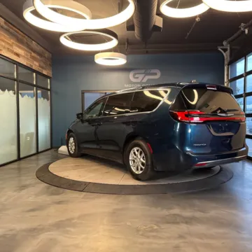 More photos of 2025 Chrysler Pacifica Select at GP Motor Company, UT