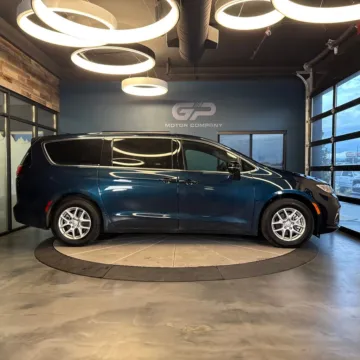Photos of 2025 Chrysler Pacifica Select for sale in Kaysville, UT at GP Motor Company