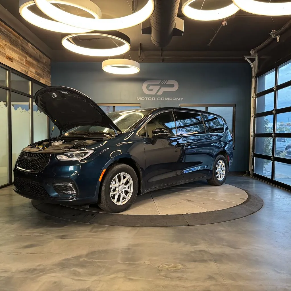 Chrysler Pacifica photo 26