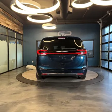 More photos of 2025 Chrysler Pacifica Select at GP Motor Company, UT
