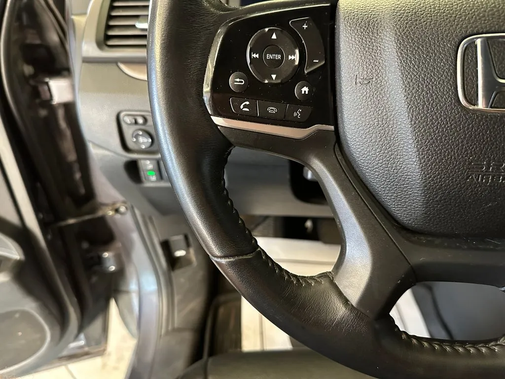 Honda Pilot photo 11