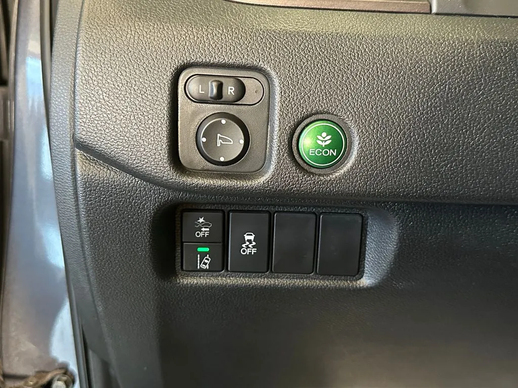 Honda Pilot photo 18