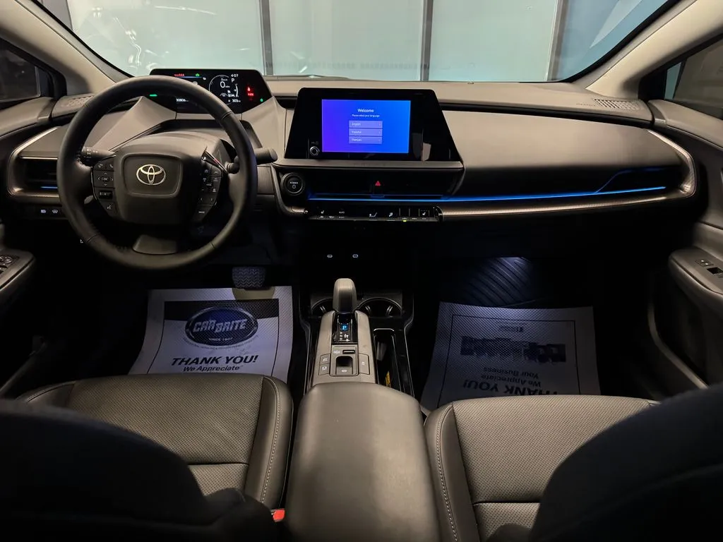 Toyota Prius photo 9