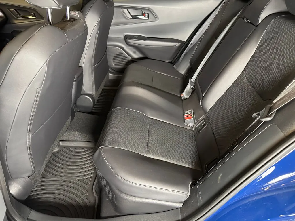 Toyota Prius photo 21