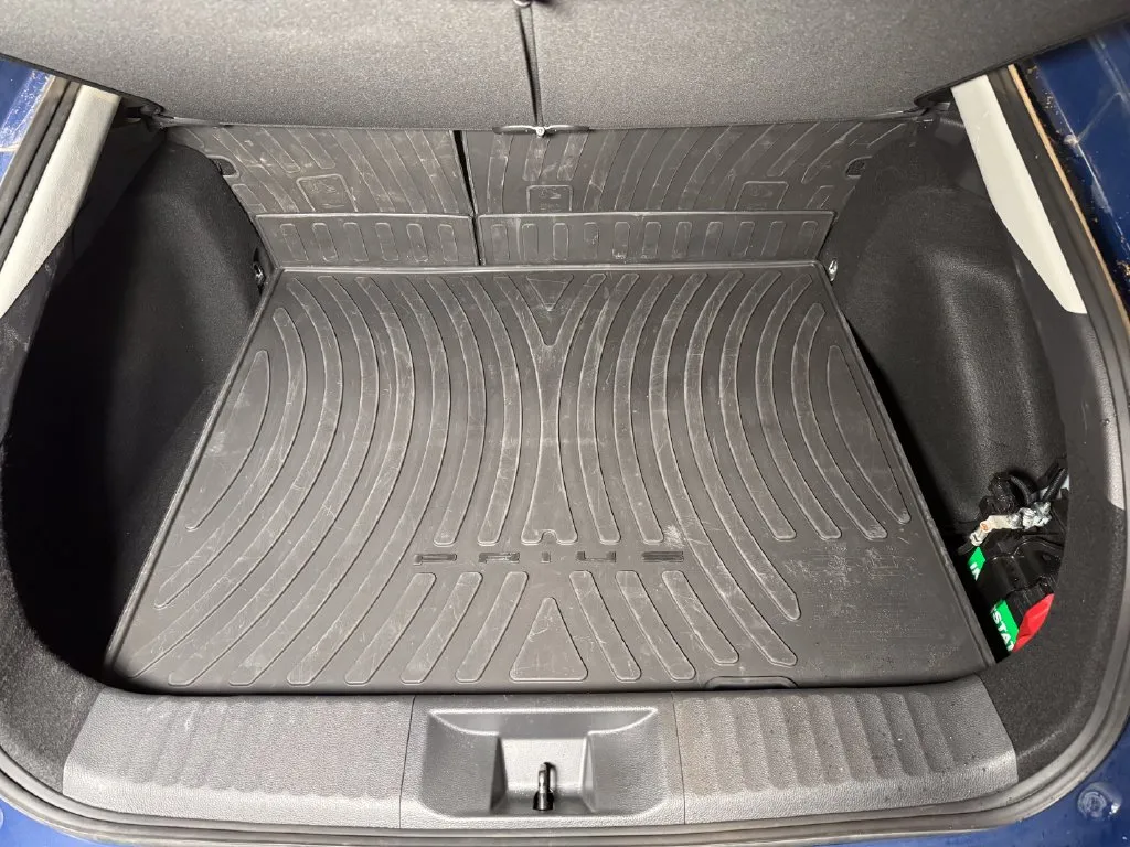Toyota Prius photo 22