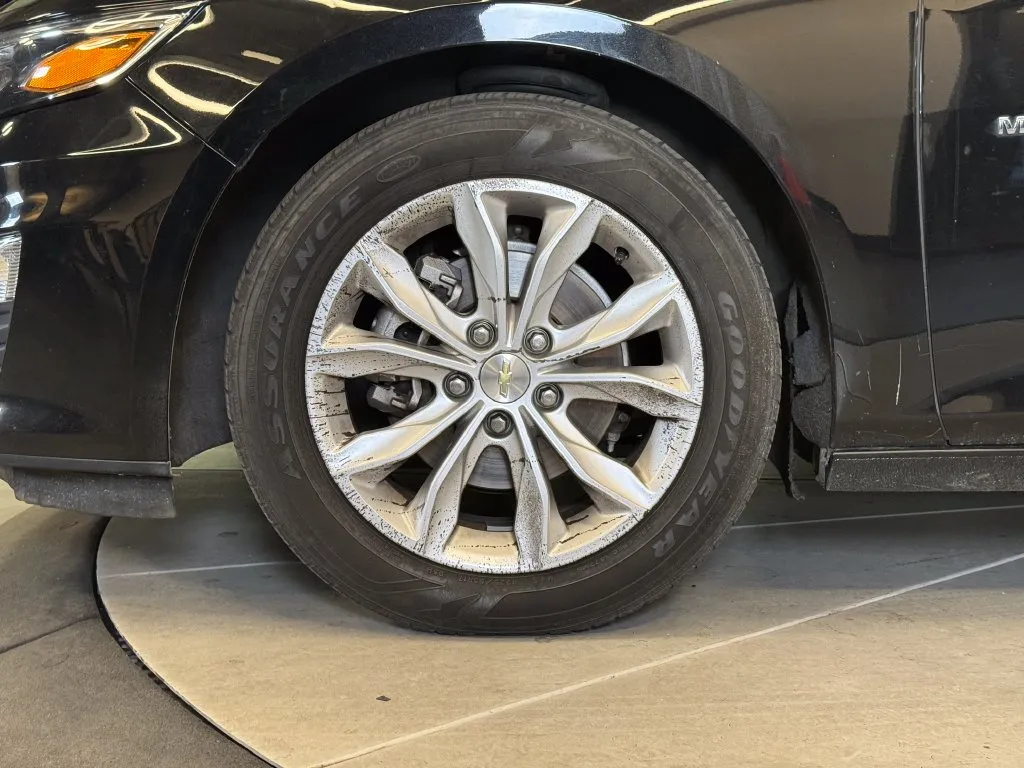 Chevrolet Malibu photo 24