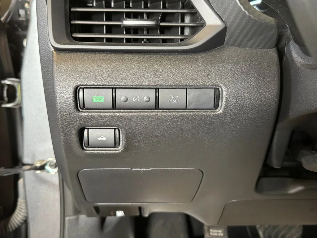 Nissan Sentra photo 18