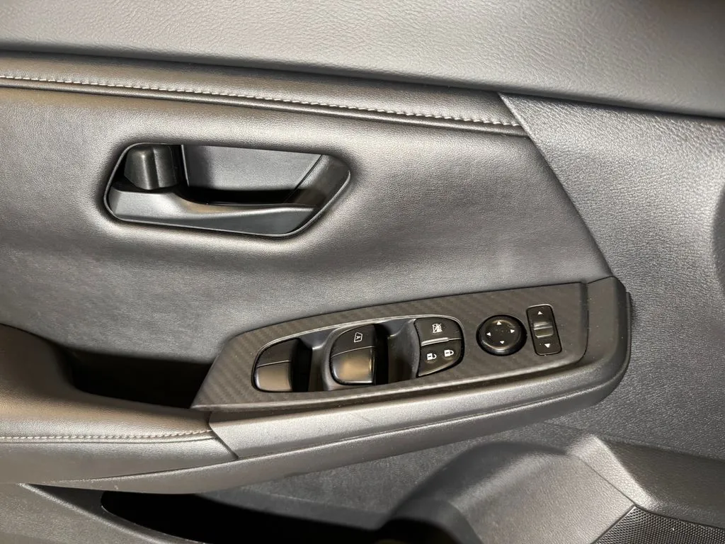 Nissan Sentra photo 19