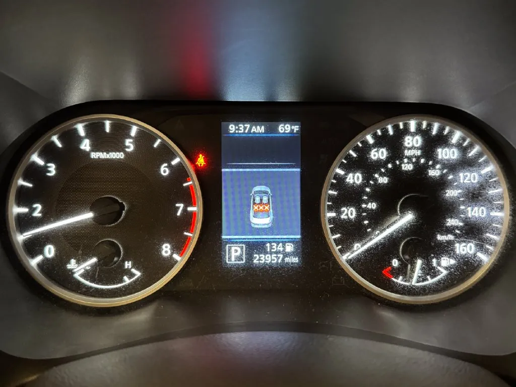 Nissan Sentra photo 10
