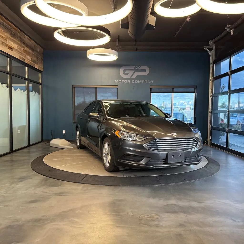 Gray 2018 Ford Fusion SE for sale in Kaysville, UT