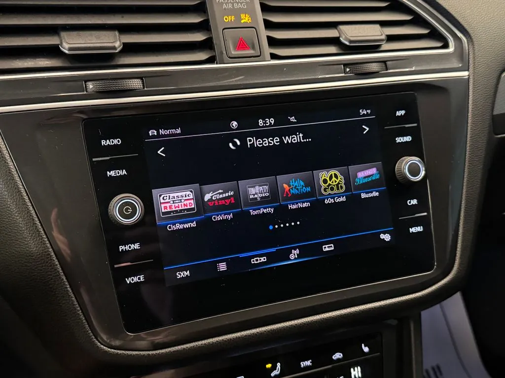 Volkswagen Tiguan photo 12