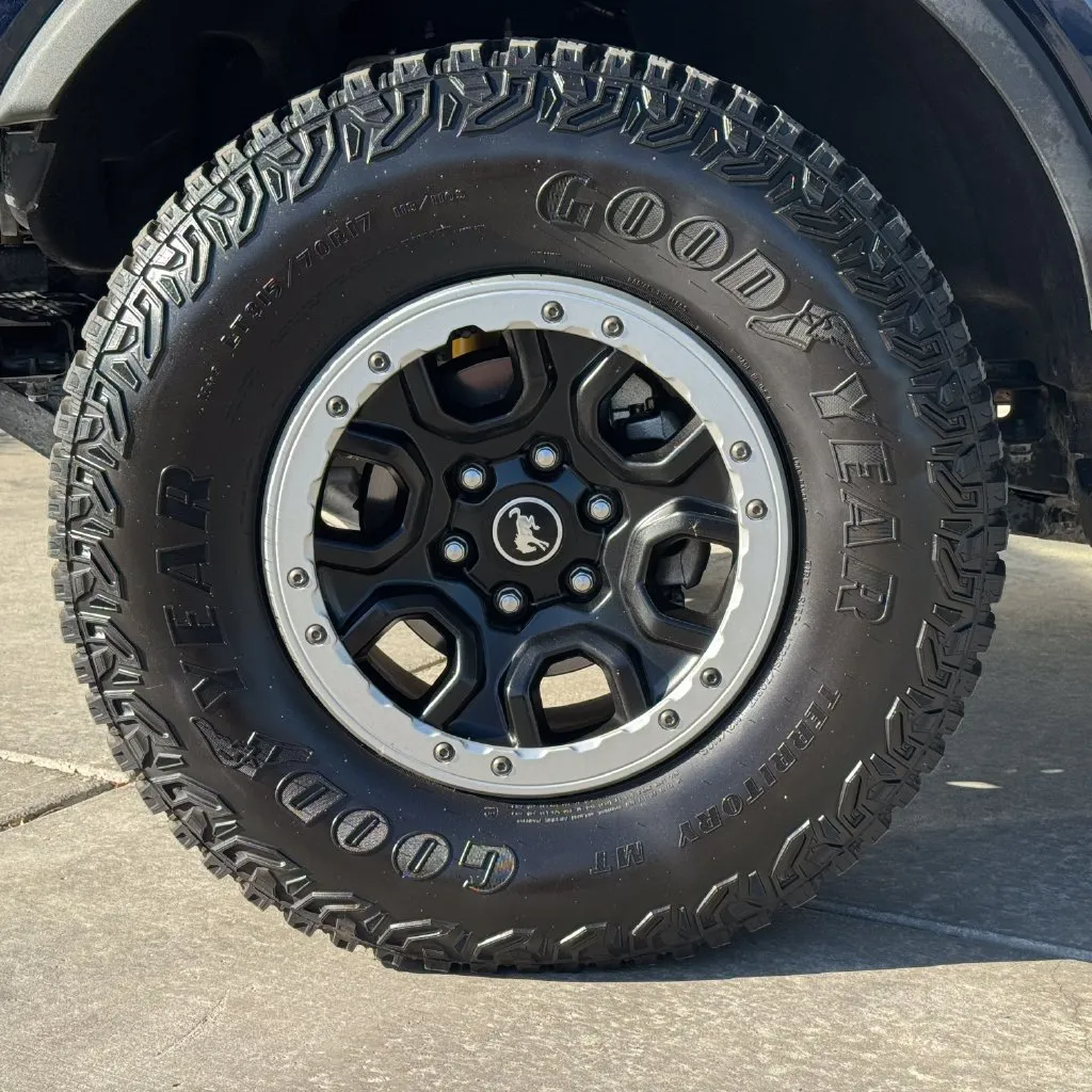 Ford Bronco photo 20