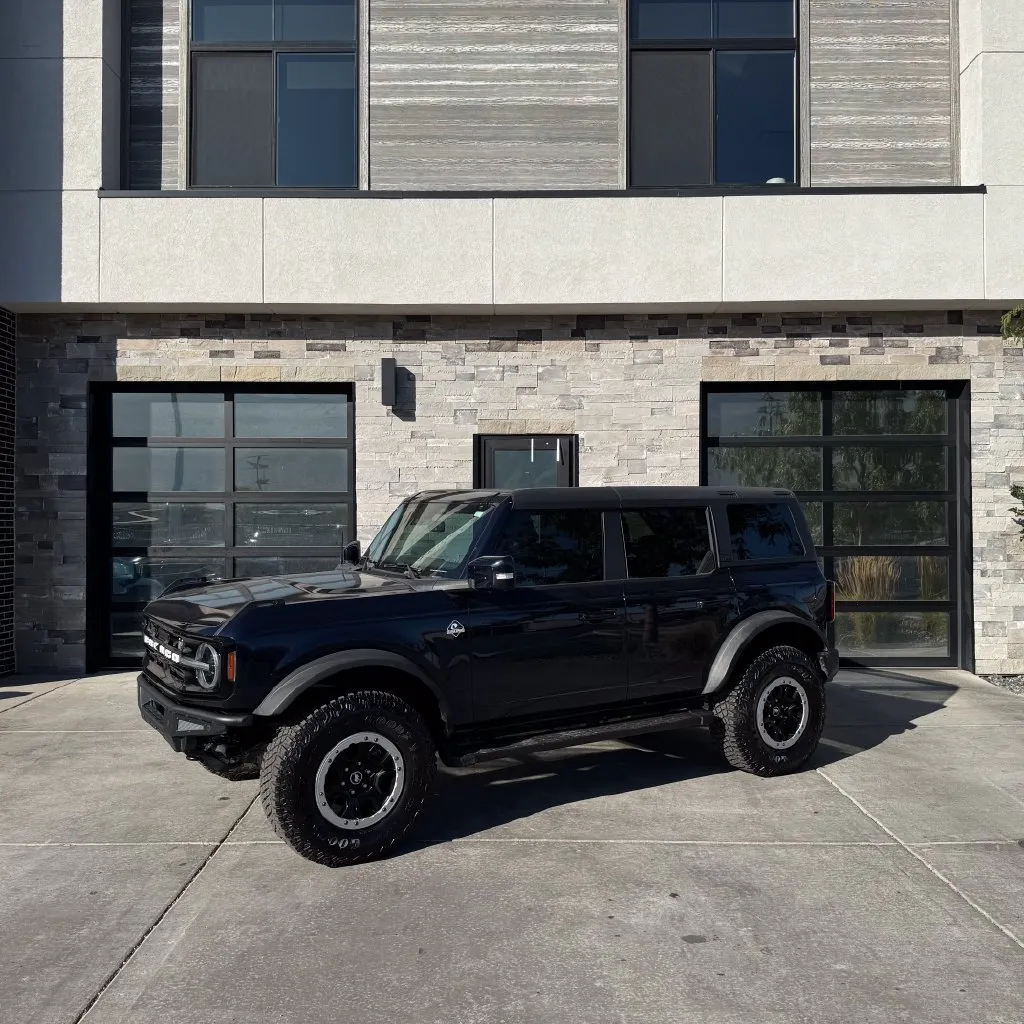Ford Bronco photo 7