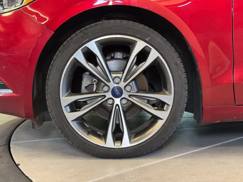 Ford Fusion photo 24
