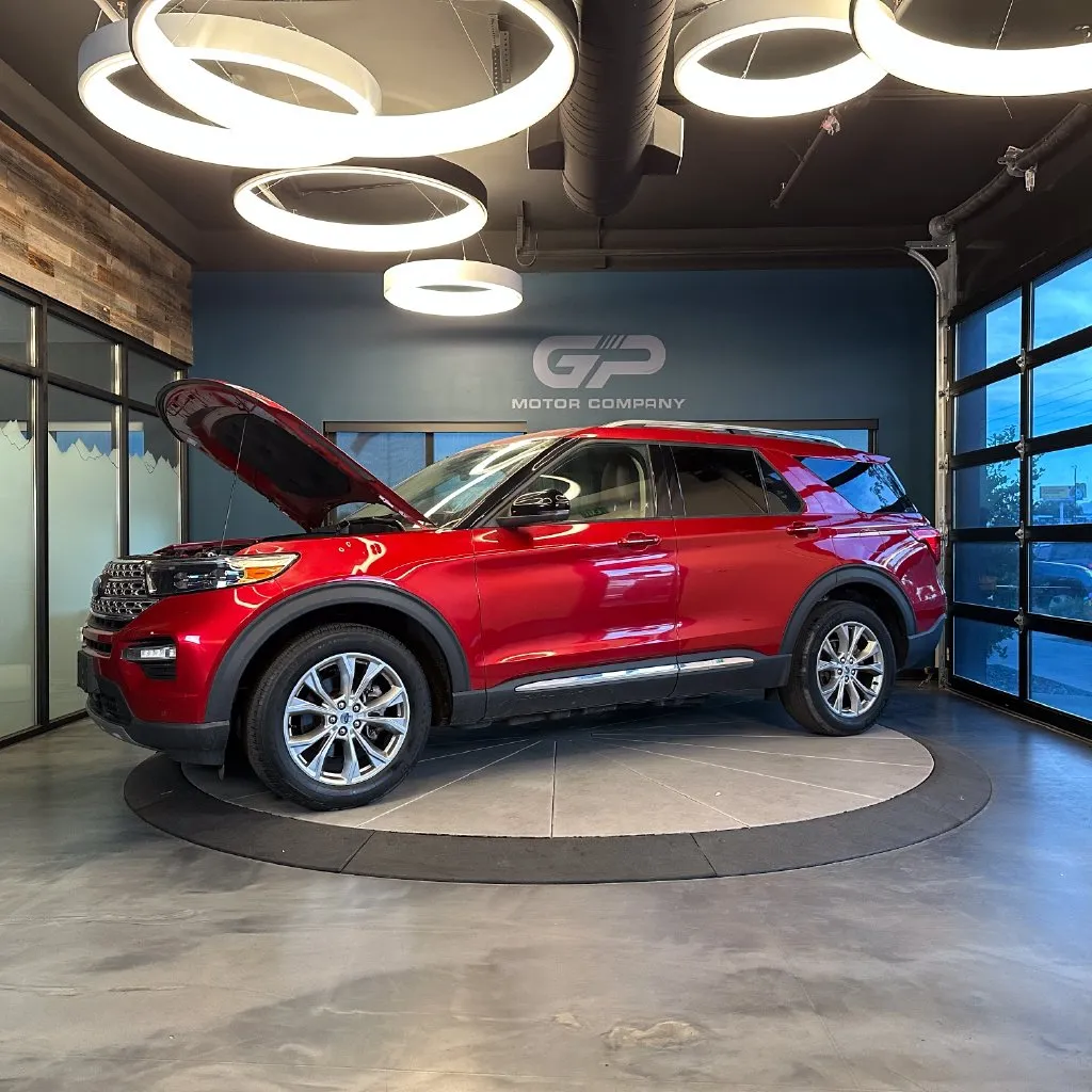 Ford Explorer photo 25