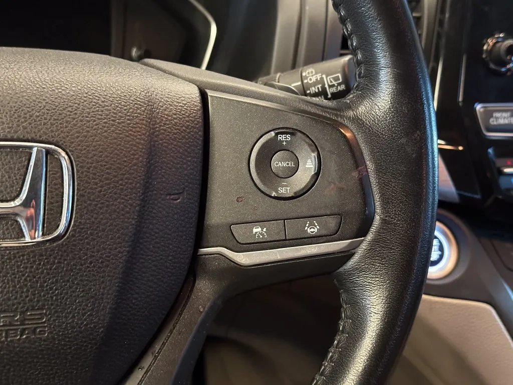 Honda Odyssey photo 12