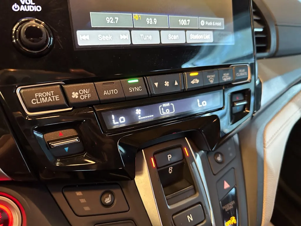 Honda Odyssey photo 14