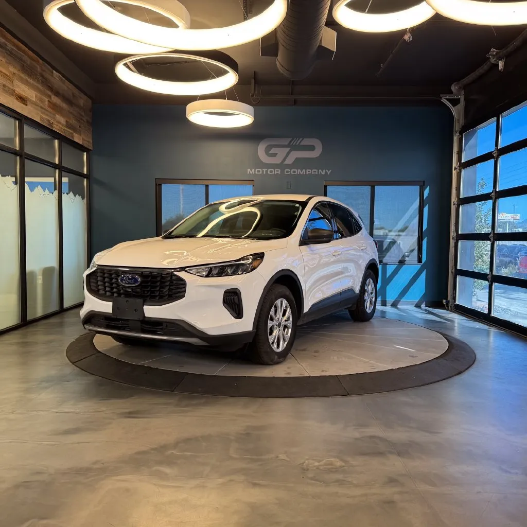 Ford Escape photo 7