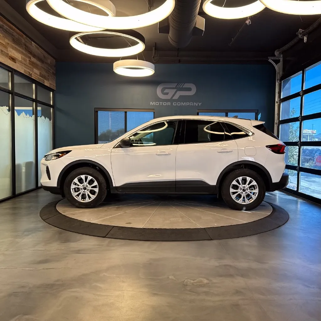 Ford Escape photo 6