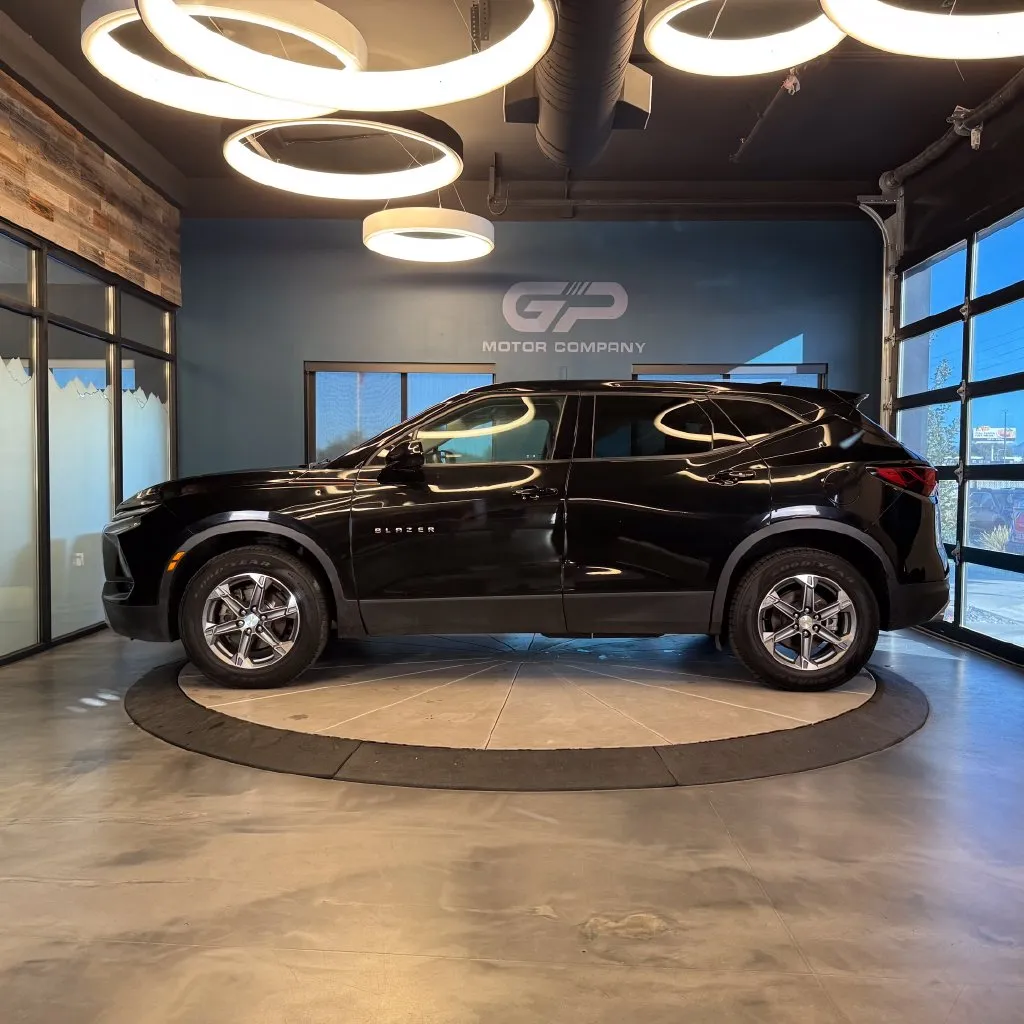 Chevrolet Blazer photo 6