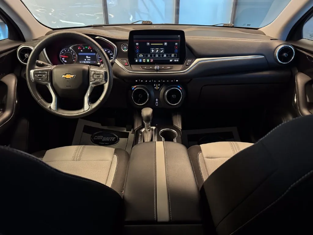 Chevrolet Blazer photo 9