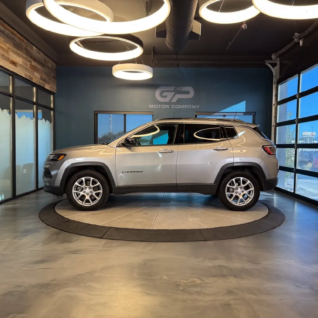 Jeep Compass photo 6