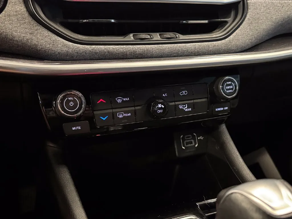 Jeep Compass photo 15