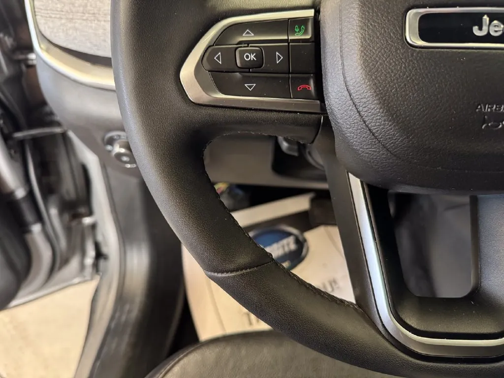 Jeep Compass photo 11